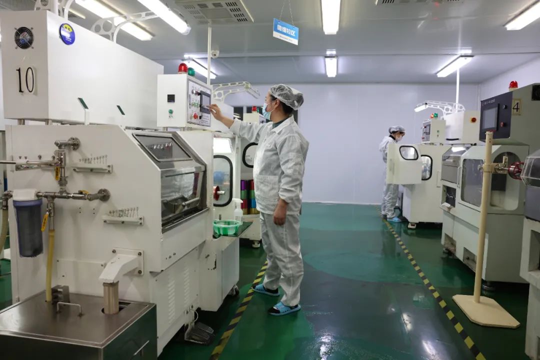 虞爱华主持召开第8次市疫防工作视频会商会:守住疫防底线关键是要及时排除各种风险隐患