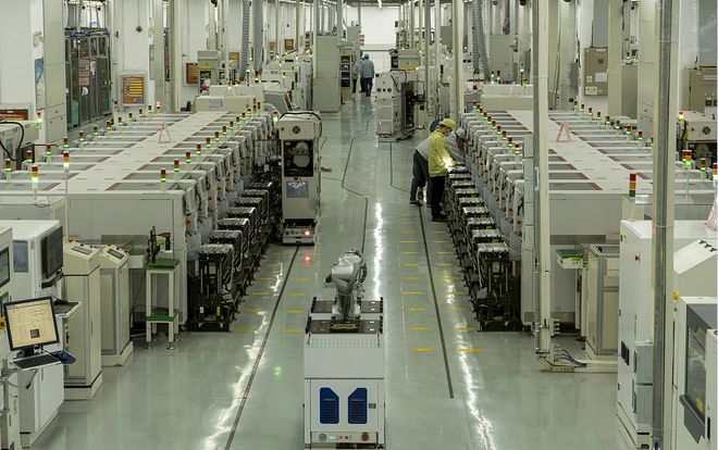 电厂丨 富士康造车:绵延18年的代工转型之路