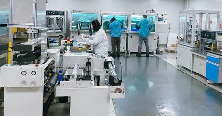 长虹 “智改数转”蝶变记，电子材料生产焕新篇